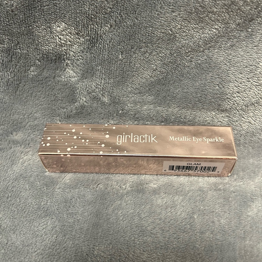 GIRLACTIK Metallic Sparkle Eye Shadow GLAM brown